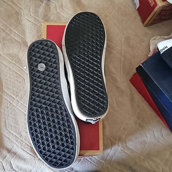 Black checker vans - Picture 4 of 4